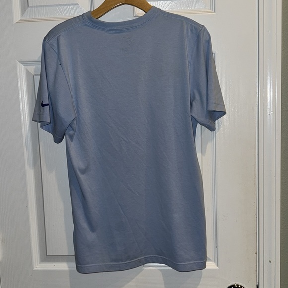 Men’s Nike live strong baby blue and royal blue T-shirt size small - Picture 2 of 4